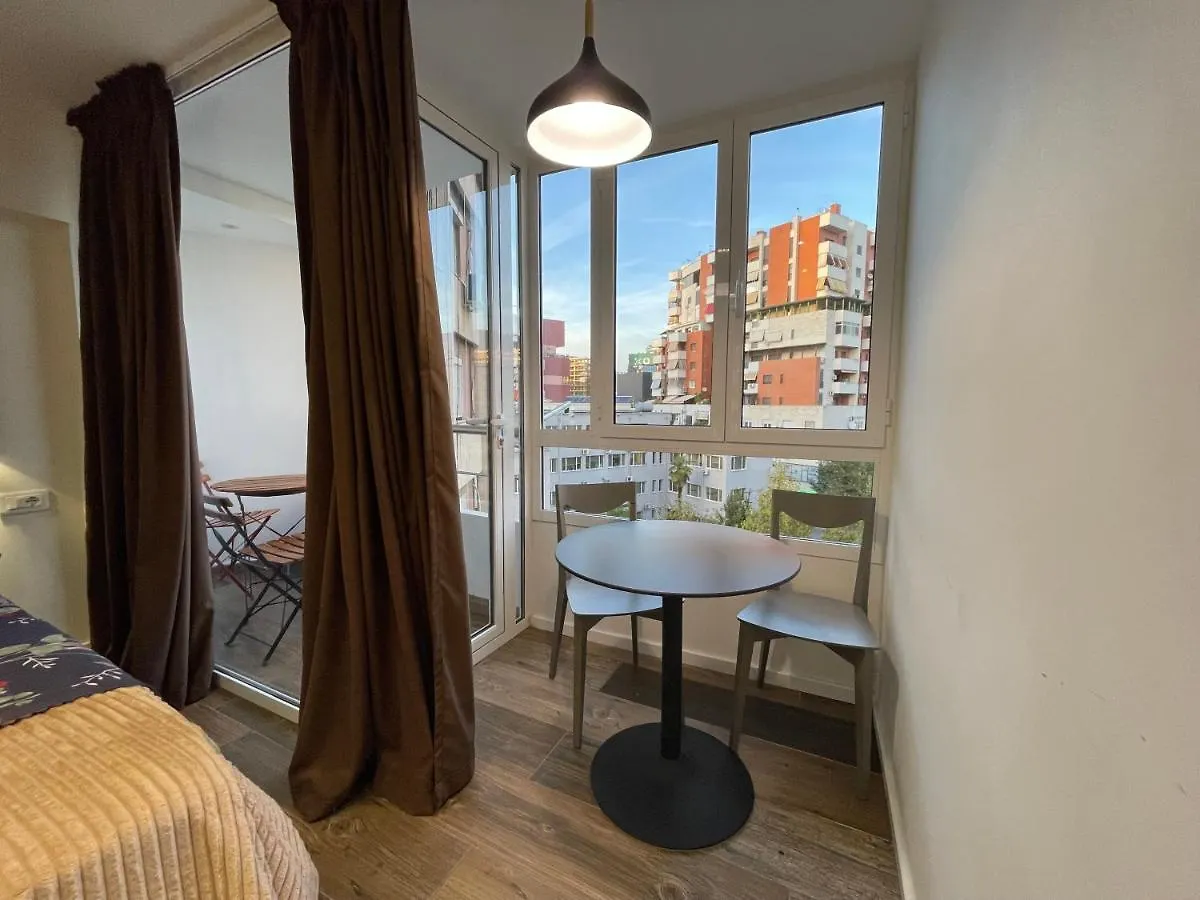 Boutique Central Studio Apartments Tiran