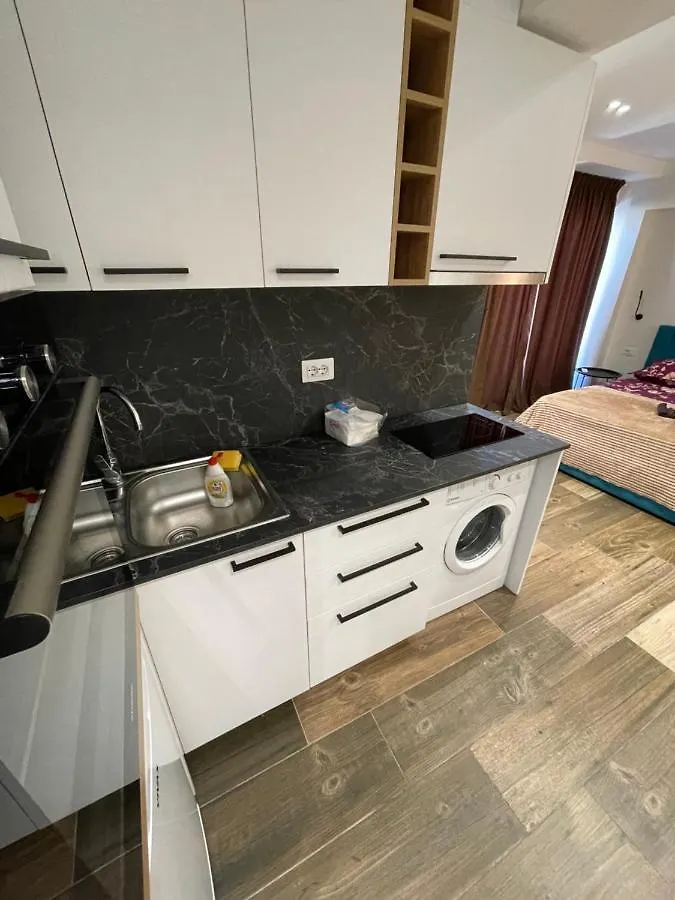 Boutique Central Studio Apartments Tiran 0*,  Arnavutluk